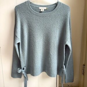 H&M sweater with side ties size M